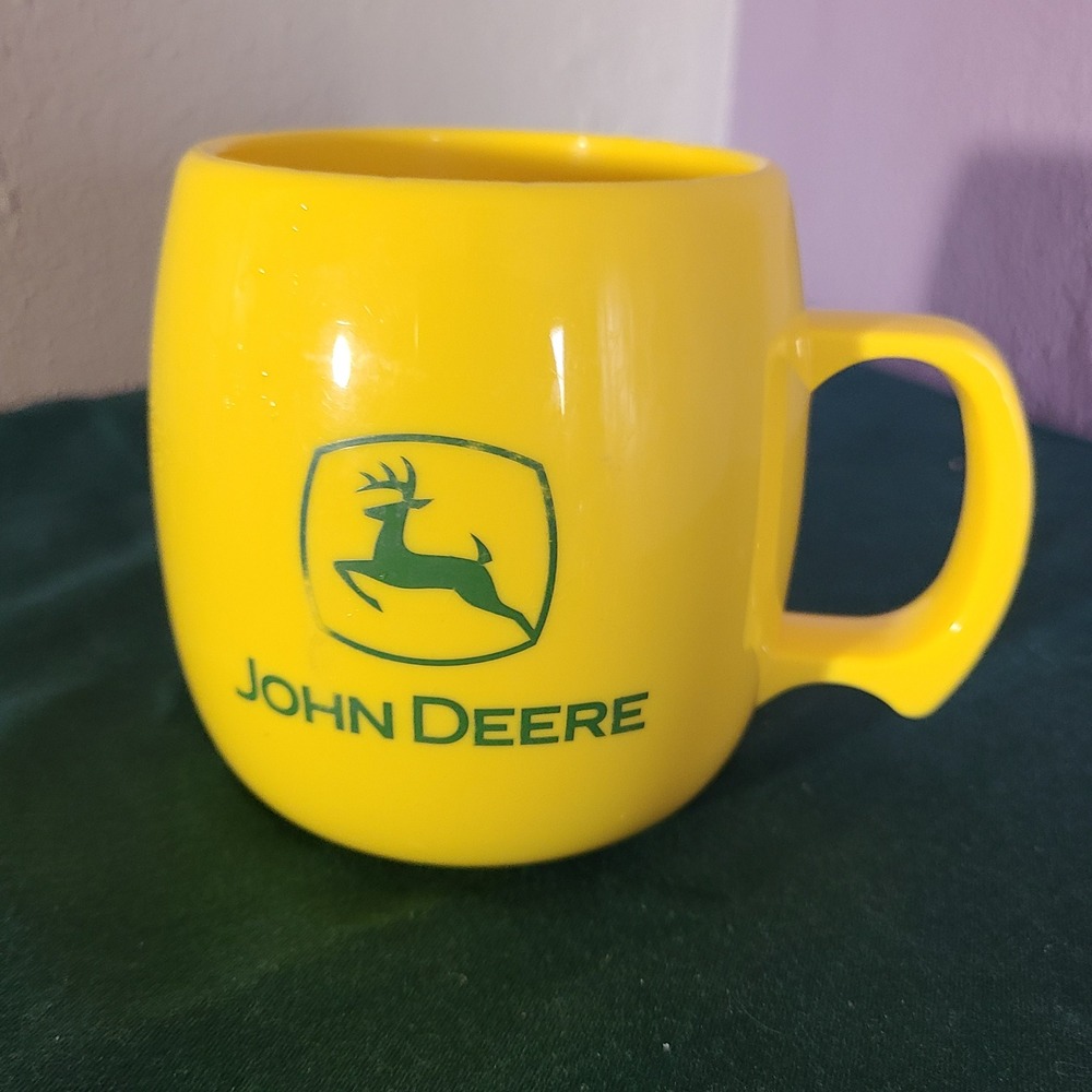 John Deere Mug 8oz Yellow Vintage Quickpoint Natural Corn Plastic Coffee Cup USA
